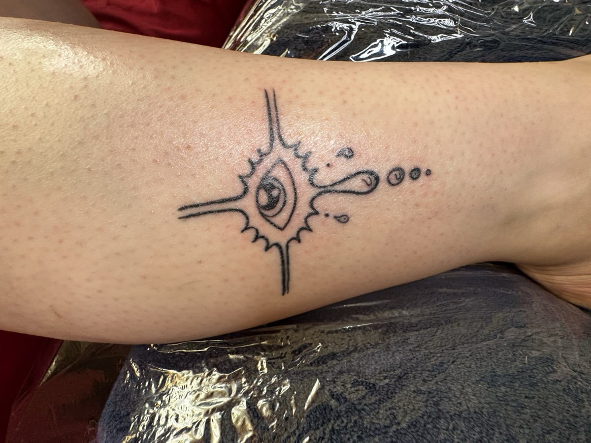 Eye Compass — Side View