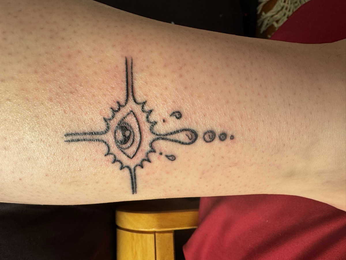 Eye Compass — Detail